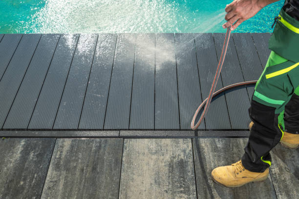 Best Commercial Building Pressure Washing  in Montauk, NY
